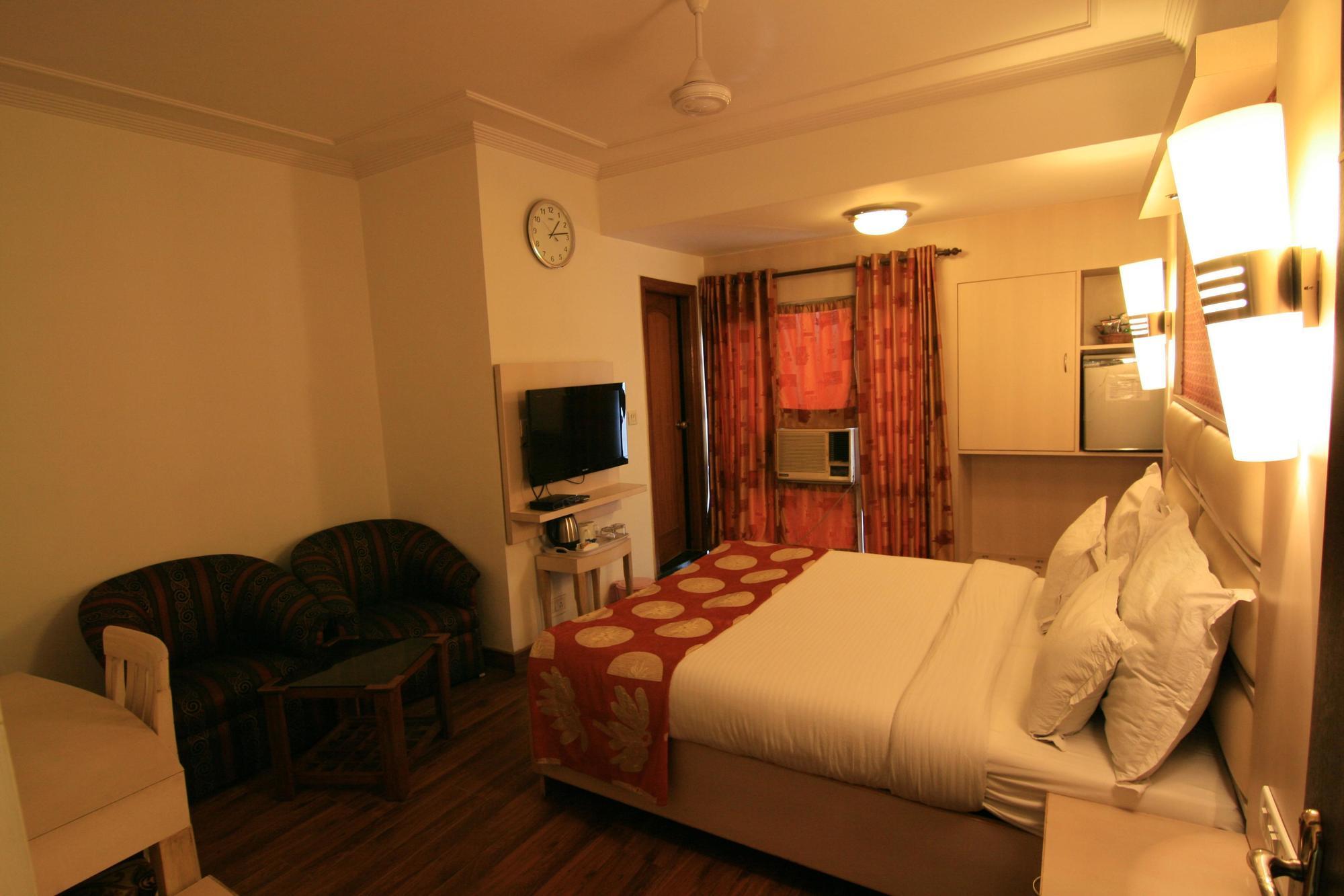 Hotel Sri Nanak Continental Delhi  Camera foto